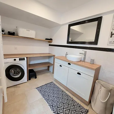 Les Boutons D'or * Lacres