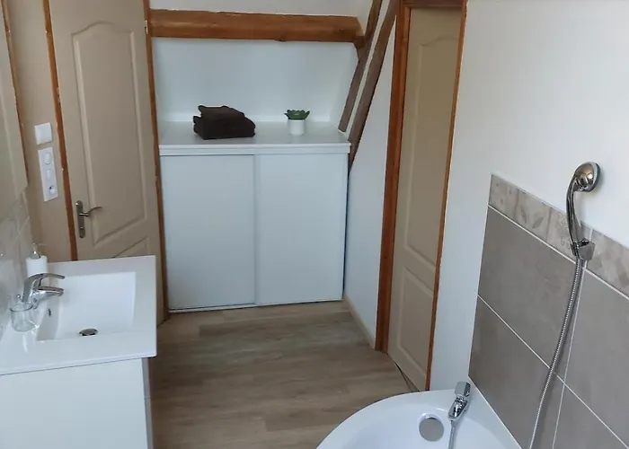 Les Boutons D'or Hébergement de vacances Lacres