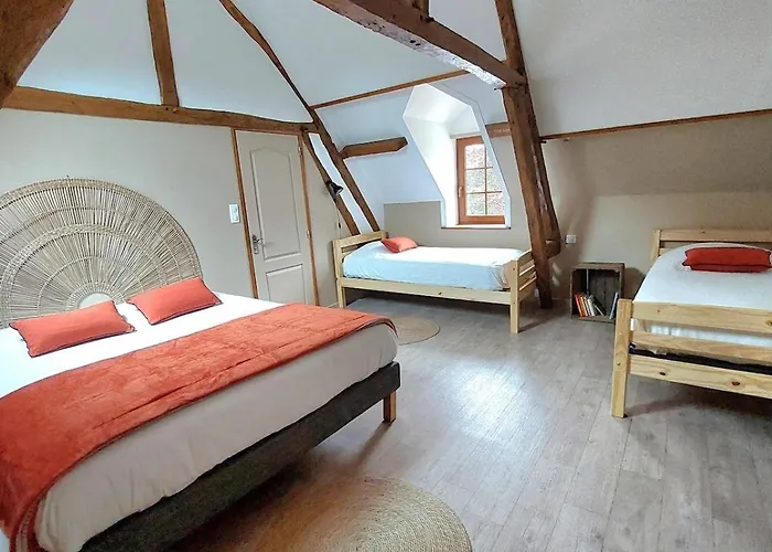 Les Boutons D'or Lacres